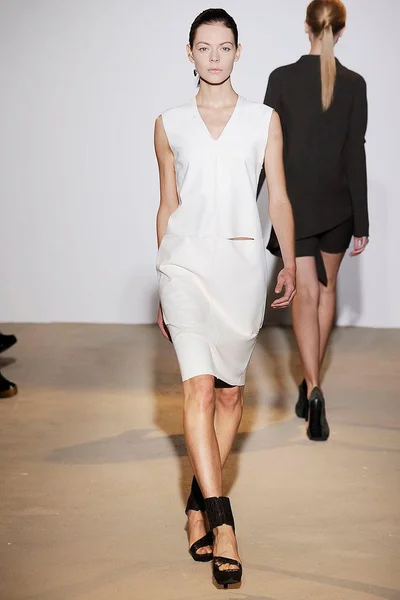 Look 9